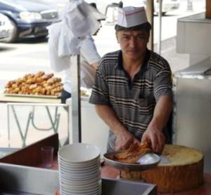 Preparing oven roasted lamb